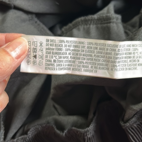 Tuckernuck ENGLISH FACTORY Dotted Mixed Media Tiered Dress Black Sz XS NEW - Picture 12 of 12